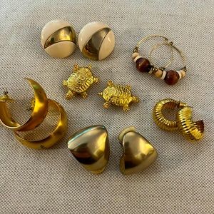 Vintage cream and gold earrings